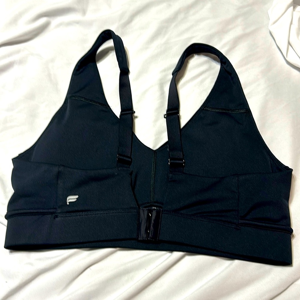 Fabletics sport bra black